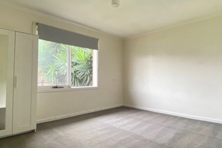 THIS PROPERTY FEATURES: - Photo 3