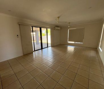 FULLY AIR CONDITIONED - Photo 2