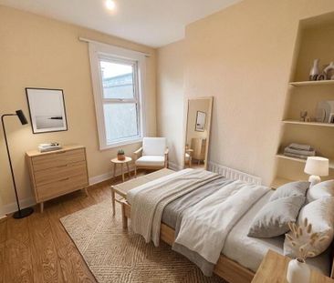 14 Victoria Crescent, Lisburn, BT27 4TF - Photo 2