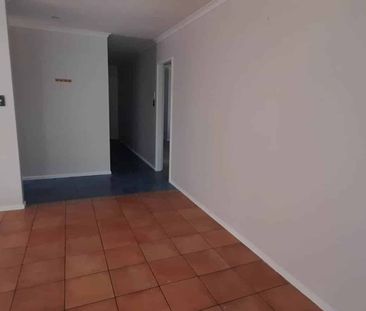 Live In The Valley - Photo 1