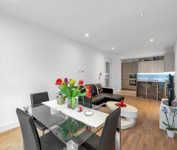 2 bedroom flat to rent - Photo 2