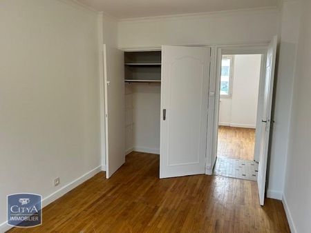Location Appartement 4 pièces 69m² VILLEFRANCHE SUR SAONE 69400 - Photo 4