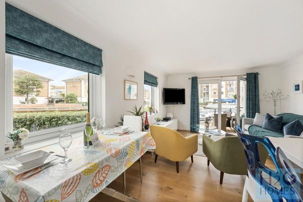 2 bedroom ground floor flat to rent - Photo 1