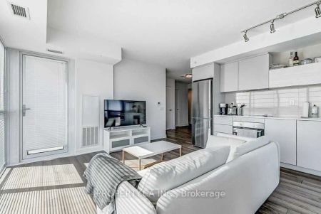 20 Thomas Riley Road #2707 - Photo 4