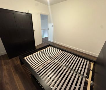 3 Bed Terraced House, Movers Lane, IG11 - Photo 3