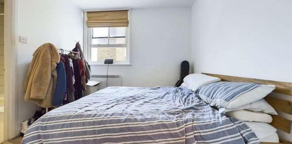 St Aubyns, Hove, BN3 - Photo 2