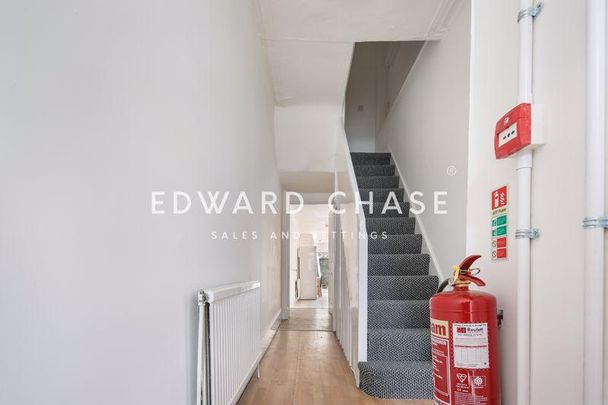 Mixed use to rent - Photo 1