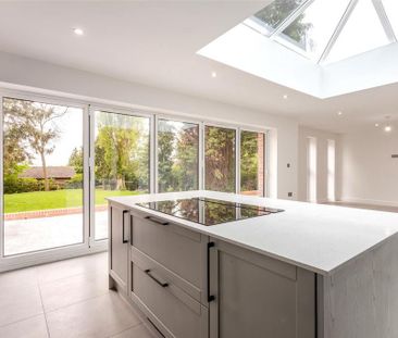 5 bedroom detached house to rent - Photo 4