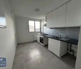 Appartement à louer 5 pièces 79.28m² - Photo 1
