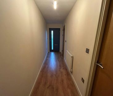 Terraced House to rent on - Photo 3