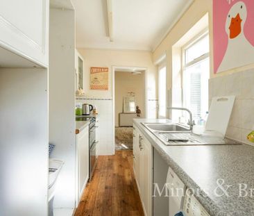 2 bedroom terraced house to rent - Photo 1