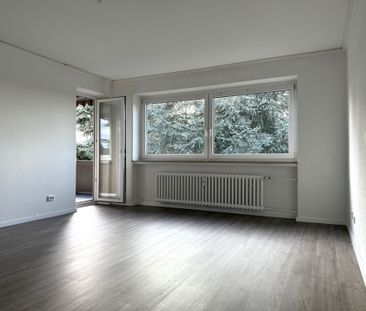 Zwei Balkone, modern und frisch renoviert | 4,5 Zimmer auf ca. 96m²... - Photo 1