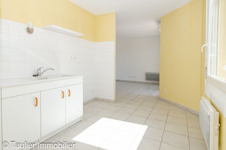 Location Appartement 2 pièces 46m² ST MARCELLIN 38160 - Photo 3