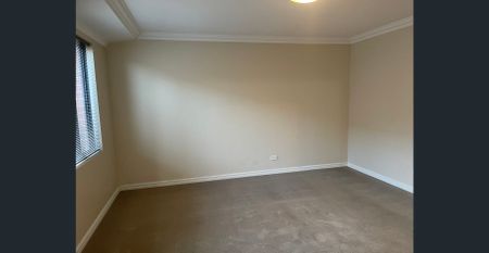 12 Demesne Circuit, Aveley, WA 6069 - Photo 5