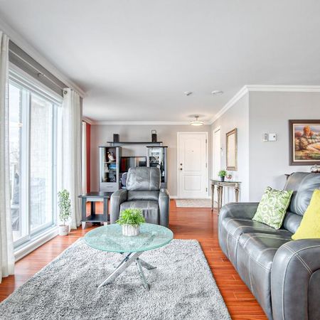 Grand Condo / Appartement 4 1/2 à Louer - for Rent , Bord de L'Eau - Waterside avec Ascenseur - Elevator - Photo 4