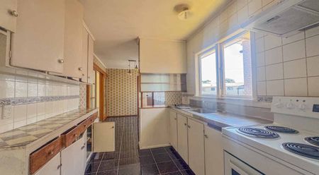 Newly renovated family home Mangere East - Photo 3