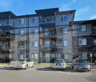 Luxury condo only $1595 — 2 Bedrooms+ Den Condo Unit - Photo 1