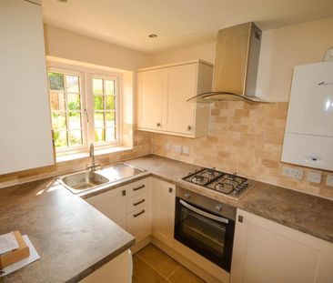 2 bedroom House To Let - Photo 3