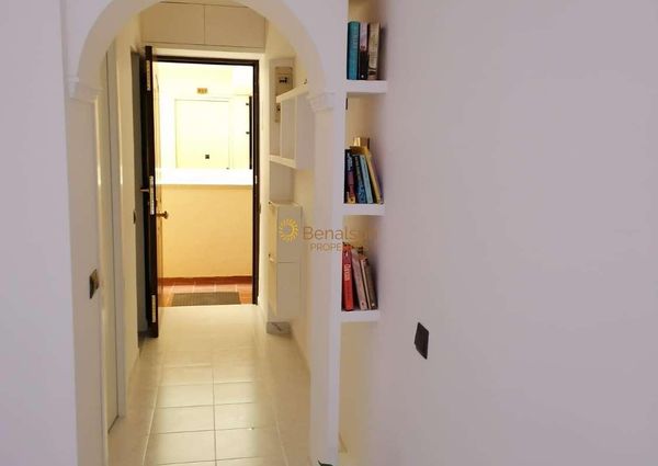 For rent HALF SEASON from 06/04/2025 - 15/06/2025 Beautiful studio with side sea and mountain views in Benalmadena