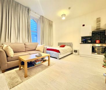 London Road, Kingston upon Thames, KT2 6NH - Photo 2