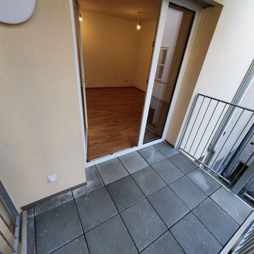 Moderne Neubauwohnung mit Balkon im 1. Stock - Photo 1