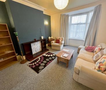 2 bedroom private hall to rent - Photo 5