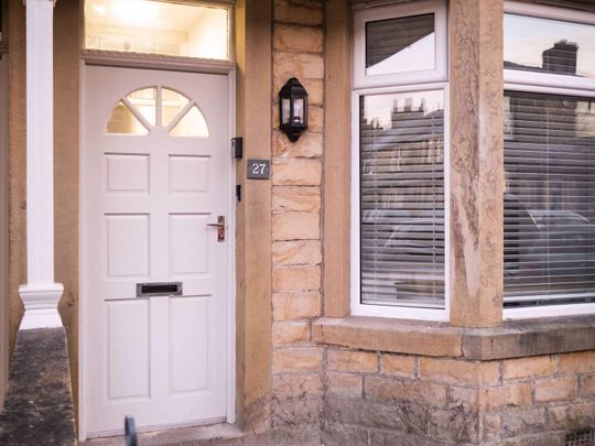 Stunning 6 bedrooms home located on Bowerham Room 6 - Photo 1