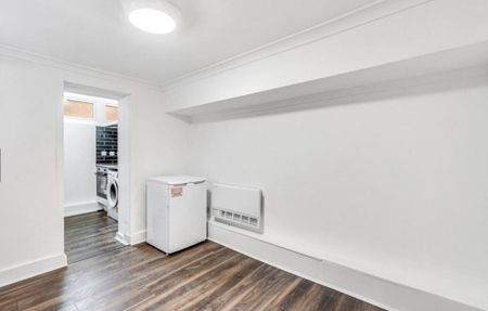 Studio to rent - Photo 3