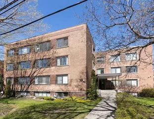2 rooms apartment of 84m² in Montreal - Photo 1
