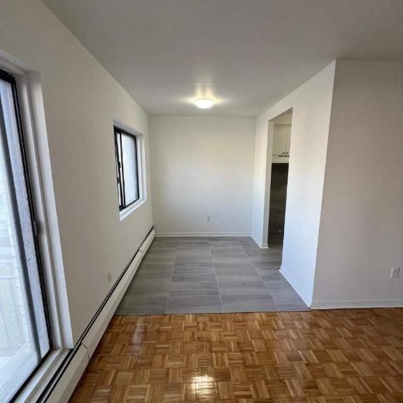 1 CH - 1 SDB - Montréal - $1,300 /mo - Photo 1