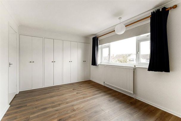 4 bedroom detached house to rent - Photo 1