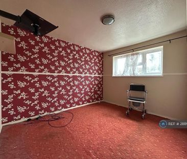4 bedroom terraced house to rent - Photo 4