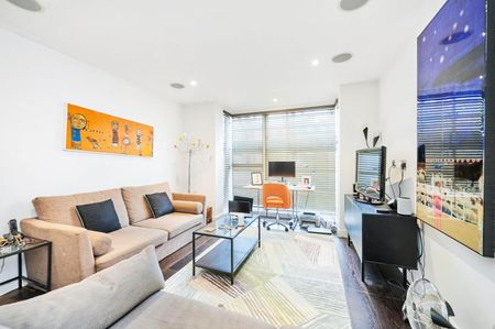 Moore House, Grosvenor Waterside, 2 Gatliff Road, Chelsea, London - Photo 2