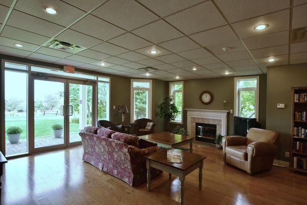 For Lease - 10 Bay Street Unit# PH 3, Blue Mountains, Ontario - Photo 1