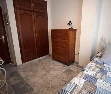 Piso de alquiler en Ciudad Jardín - Zoco - Foto 3