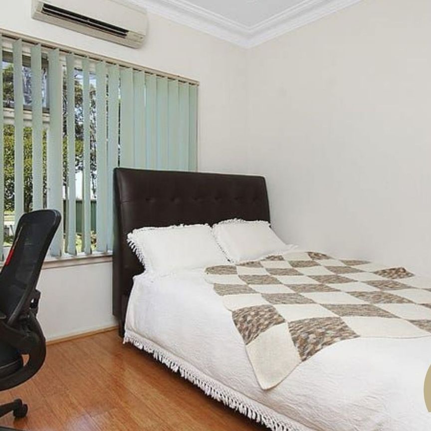 Well Presented&comma; Three Bedroom Family Home&excl; - Photo 1