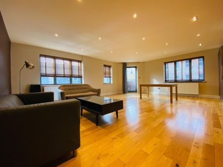 2 bedroom flat to rent - Photo 4