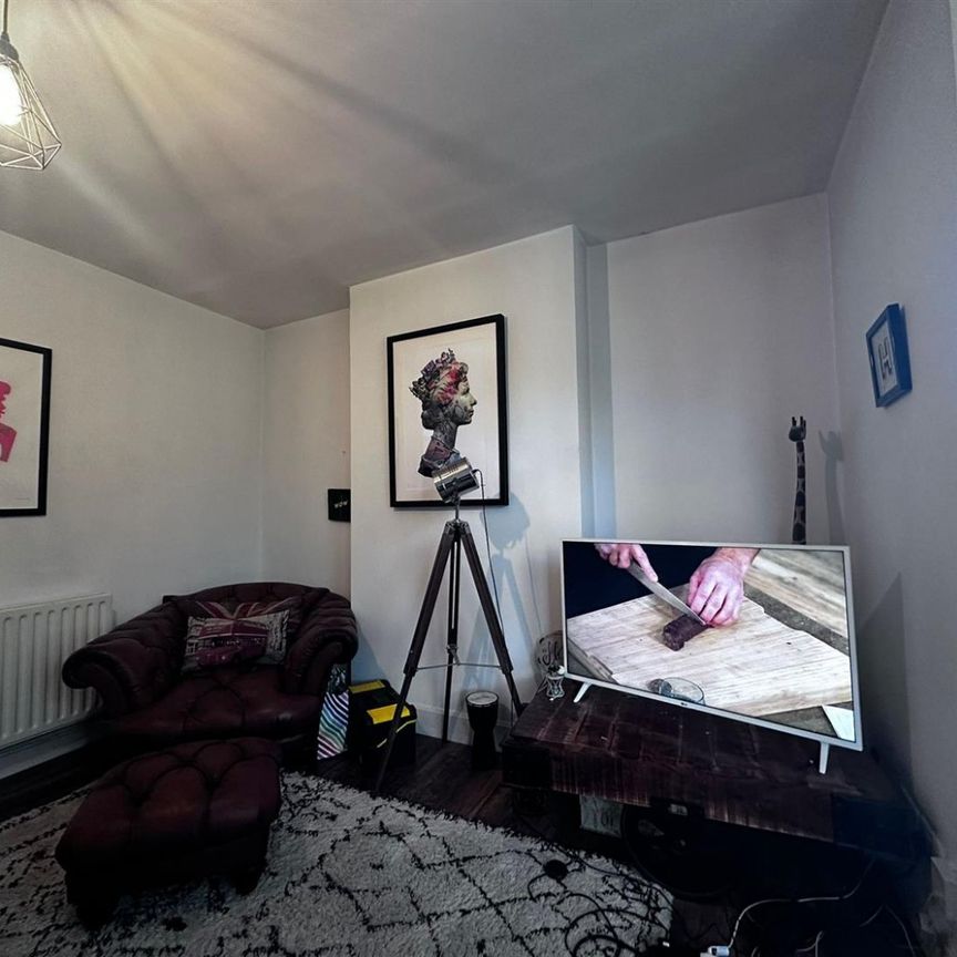 1 Bedroom Flat To Let - Photo 1