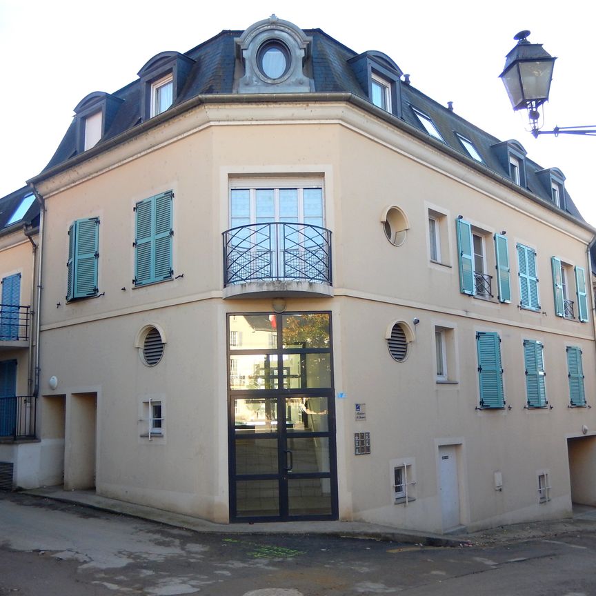 Bel appartement en coeur de ville à la Charité sur Loire - Photo 1