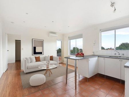 Light-Filled Apartment with Balcony & Tram Access! - Photo 3