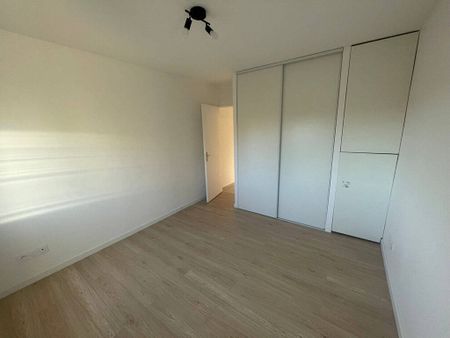 Location appartement 2 pièces 45 m² Fréjus 83600 - Photo 5