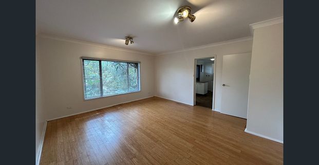 Terrific Townhouse! - Photo 1