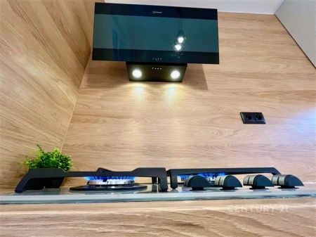Designový, čerstvě zrekonstruovaný byt 2+1 v srdci Kamenické - Photo 5