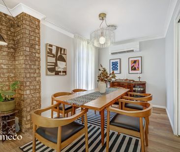 Spacious Three Bedroom Family Home with In Ground Pool - Photo 2