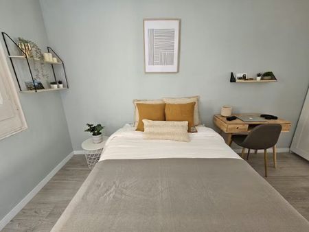 Carrer de les Penedides, Barcelona, Catalonia 08001 - Photo 2