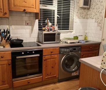 Sunny double room in Fulham - Photo 3