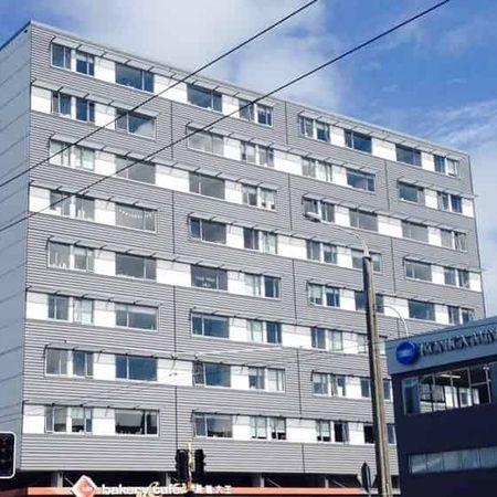 5 double bedroom furnished flat in heart of Student City - Photo 4