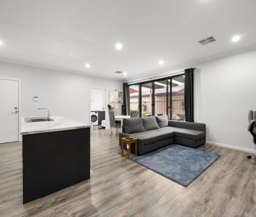 Modern, Stylish & Effortlessly Easy Living in Holden Hill! - Photo 1