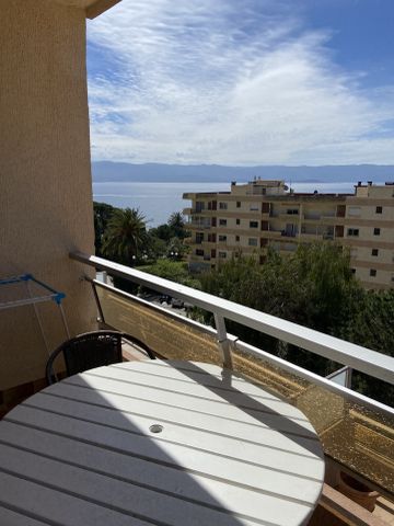 Location Appartement 2 pièces 47m² AJACCIO 20000 - Photo 3