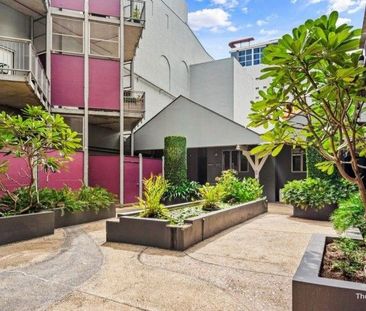 Stylish Inner-City Living in Historic McWhirters â 1 Bed + Study - Photo 6